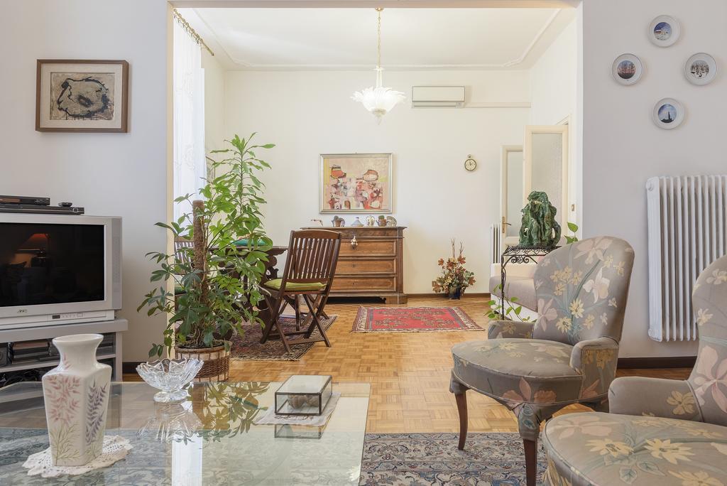 Flower'S Market Apartment - Charme Holidays ローマ エクステリア 写真