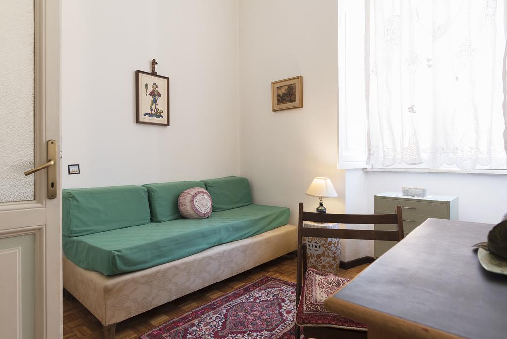 Flower'S Market Apartment - Charme Holidays ローマ エクステリア 写真